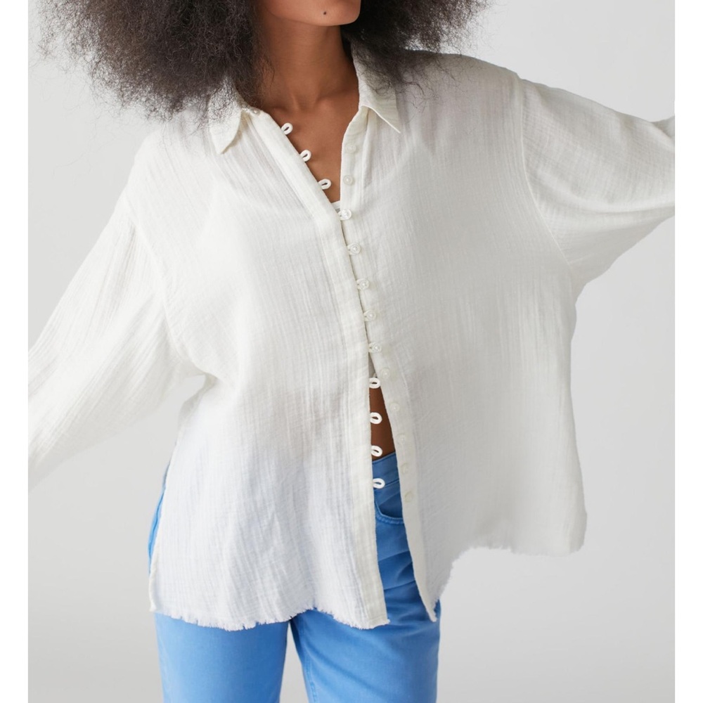URBAN OUTFITTERS GAUZE BUTTON DOWN